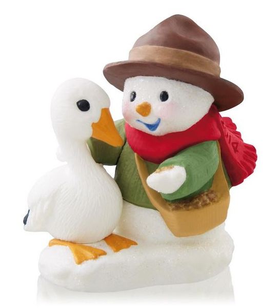 Aunt Krismas 'Snow Buddies' ornament by Tammy Haddix. Year: 2014 - Snow Buddies series #17. 'Mint In Box' condition.