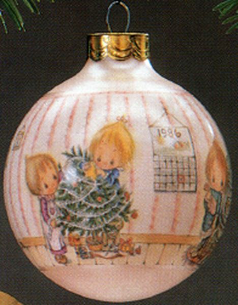 Aunt Krismas 'Decorating the Christmas Tree' ornament by Sharon Pike. Year: 1986 - Betsey Clark : Home for Christmas series #1. 'No Box' condition.