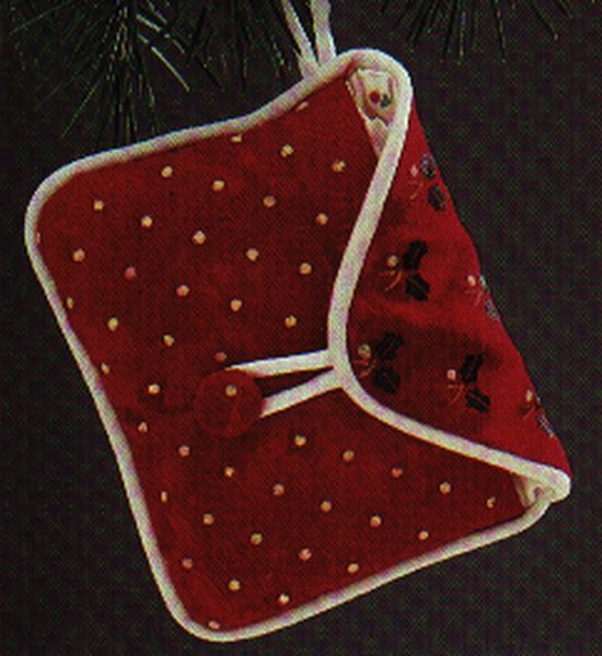 Aunt Krismas 'Friendship Greeting' ornament by Hallmark. Year: 1986 - N/A series #0. 'Mint In Box' condition.