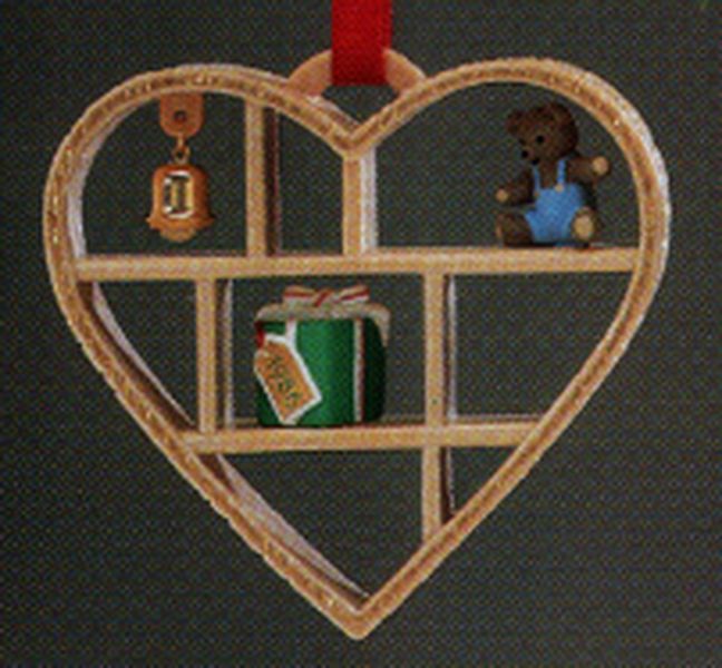 Aunt Krismas 'Loving Memories' ornament by Ed Seale. Year: 1986 - N/A series #0. 'No Box' condition.