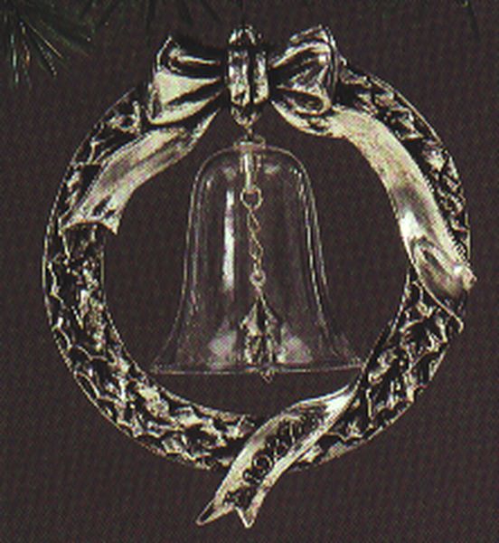 Aunt Krismas 'L.E. Glass Bell in Wreath' ornament by Duane Unruh. Year: 1987 - Holiday Heirloom series #1. 'No Box' condition.