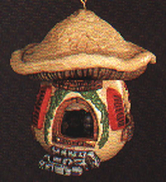 Aunt Krismas 'Animal House' ornament by Donna Lee. Year: 1978 - N/A series #0. 'No Box' condition.