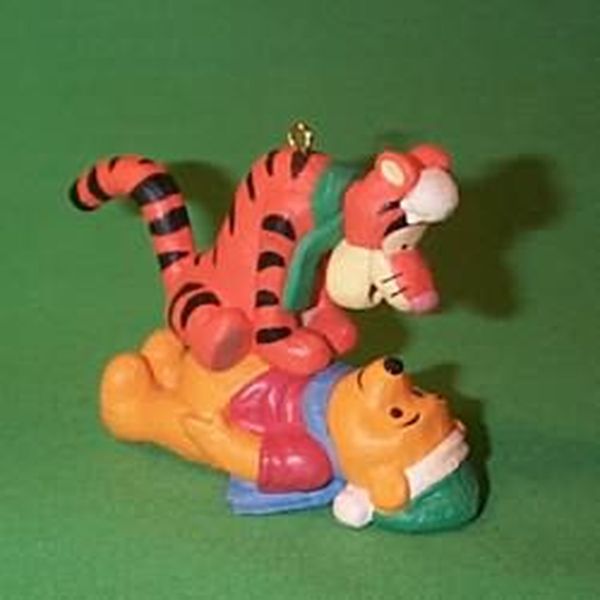 Aunt Krismas 'Winnie the Pooh and Tigger' ornament by Bob Siedler. Year: 1994 - Winnie the Pooh Collection series #0. 'Mint In Box' condition.