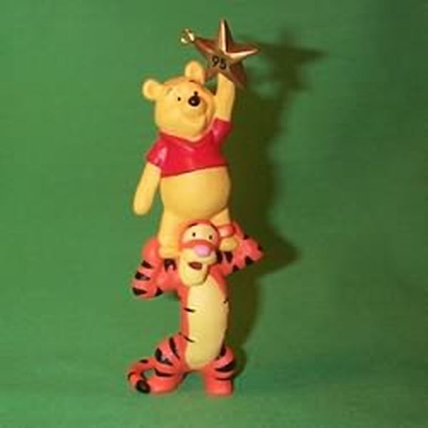 Aunt Krismas 'Winnie the Pooh and Tigger' ornament by Bob Siedler. Year: 1995 - Winnie the Pooh Collection series #0. 'Mint In Box' condition.