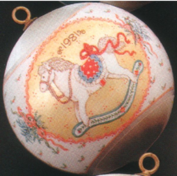 Aunt Krismas 'Granddaughter' ornament by Hallmark. Year: 1981 - Granddaughter series #0. 'No Box' condition.
