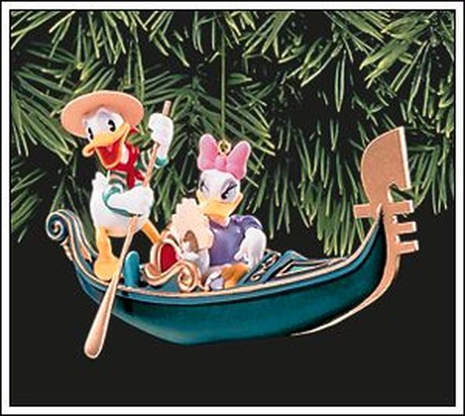 Aunt Krismas 'Donald and Daisy in Venice' ornament by Tracy Larsen. Year: 1998 - Romantic Vacations series #1. 'Mint In Box' condition.