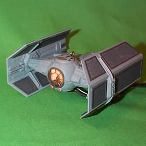 Aunt Krismas 'Darth Vader’s TIE Fighter' ornament by Dill Rhodus. Year: 1999 - Star Wars Ships series #0. 'Mint In Box' condition.