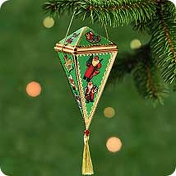 Aunt Krismas 'Memories of Christmas' ornament by Linda Sickman. Year: 2000 - N/A series #0. 'Mint In Box' condition.