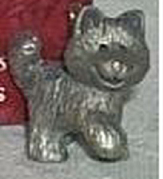 Aunt Krismas 'Husky' ornament by Ed Seale. Year: 2000 - Frosty Friends series #0. 'Mint In Box' condition.