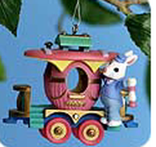 Aunt Krismas 'Caboose' ornament by Ken Crow. Year: 2000 - Cottontail Express series #5. 'Mint In Box' condition.
