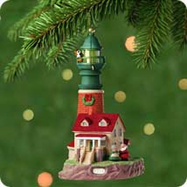 Aunt Krismas 'Lighthouse Greetings' ornament by John (Collin) Francis. Year: 2001 - Lighthouse Greetings series #5. 'No Box' condition.