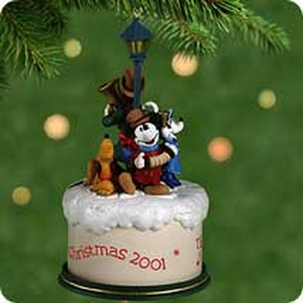 Aunt Krismas 'Mickey & Co.' ornament by Nello Williams. Year: 2001 - Mickey Mouse & Friends series #0. 'Mint In Box' condition.