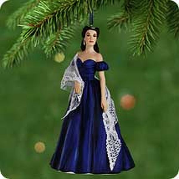 Aunt Krismas 'Portrait of Scarlett' ornament by Patricia Andrews. Year: 2001 - Gone with the Wind series #0. 'Mint In Box' condition.
