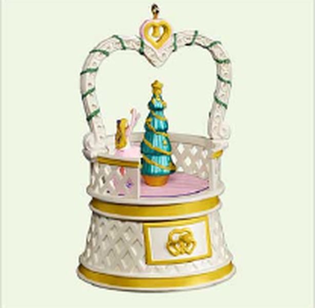 Aunt Krismas 'Jewelry Box Carol' ornament by Ken Crow. Year: 2005 - Treasures and Dreams series #4. 'Mint In Box' condition.