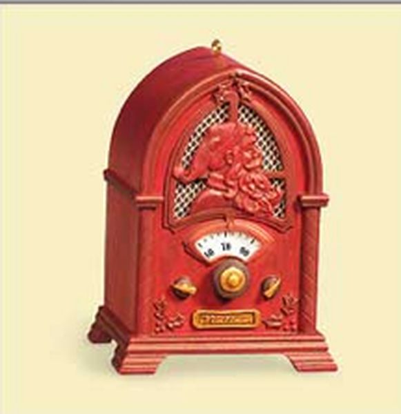 Aunt Krismas 'A Christmas Broadcast' ornament by Nello Williams. Year: 2006 - N/A series #0. 'Mint In Box' condition.