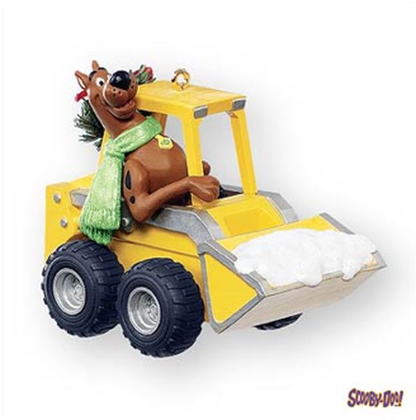 Aunt Krismas 'Scooby Scoop' ornament by John (Collin) Francis. Year: 2007 - Scooby-Doo series #0. 'Mint In Box' condition.