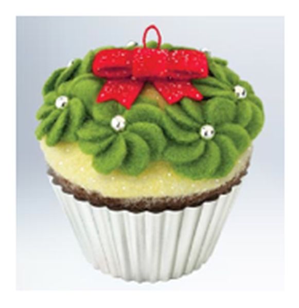 Aunt Krismas 'Simply Irresistible' ornament by Ruth Donikowski. Year: 2011 - Christmas Cupcakes series #2. 'Mint In Box' condition.