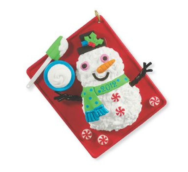 Aunt Krismas 'Season's Treatings' ornament by Sharon Visker. Year: 2012 - Season's Treatings series #4. 'Mint In Box' condition.