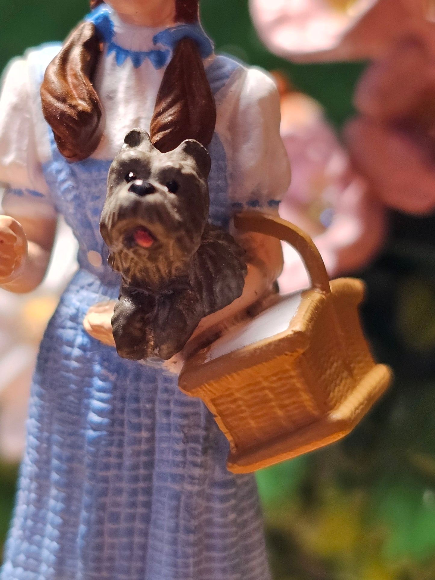 Dorothy and the Munchkins