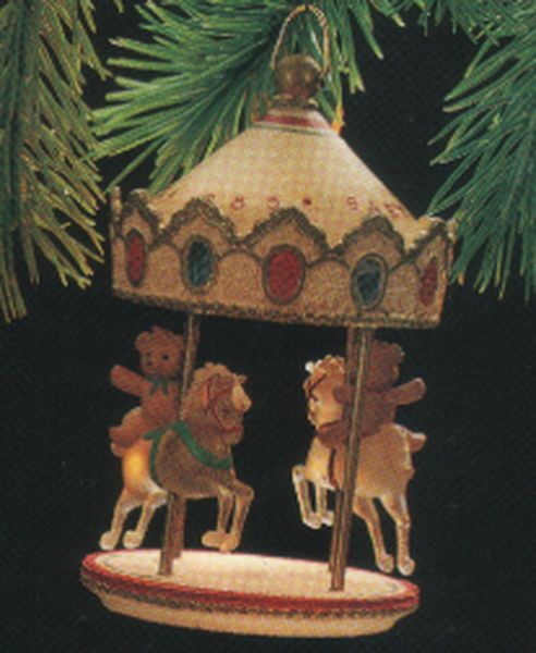 Aunt Krismas 'Baby's First Christmas' ornament by Ed Seale. Year: 1985 - N/A series #0. 'No Box' condition.