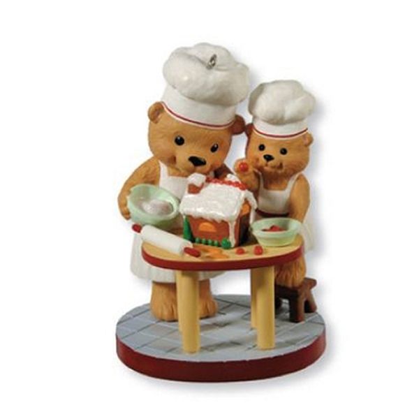 Aunt Krismas 'Busy Bakers' ornament by Anita Marra Rogers. Year: 2013 - N/A series #0. 'Mint In Box' condition.