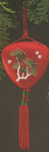 Aunt Krismas 'Friendship' ornament by Joyce Pattee. Year: 1985 - N/A series #0. 'Mint In Box' condition.