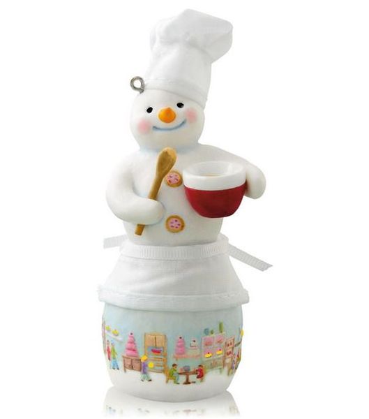 Aunt Krismas 'Otis J. Muffinstuff' ornament by Joanne Eschrich. Year: 2014 - Snowtop Lodge series #10. 'Mint In Box' condition.