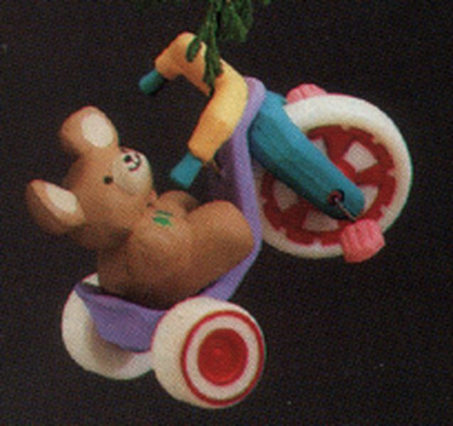 Aunt Krismas 'Beary Smooth Ride' ornament by Linda Sickman. Year: 1986 - N/A series #0. 'No Box' condition.