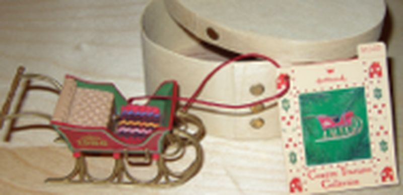 Aunt Krismas 'Country Sleigh' ornament by Linda Sickman. Year: 1986 - Country Treasures Collection  series #0. 'No Box' condition.