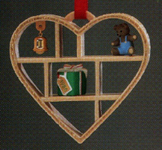 Aunt Krismas 'Loving Memories' ornament by Ed Seale. Year: 1986 - N/A series #0. 'No Box' condition.