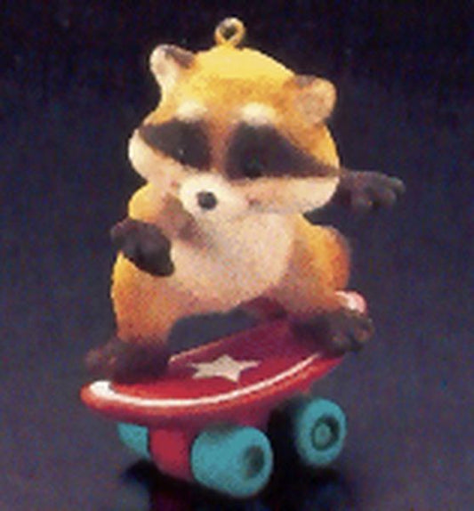 Aunt Krismas 'Skateboard Raccoon' ornament by Peter Dutkin. Year: 1986 - N/A series #0. 'No Box' condition.