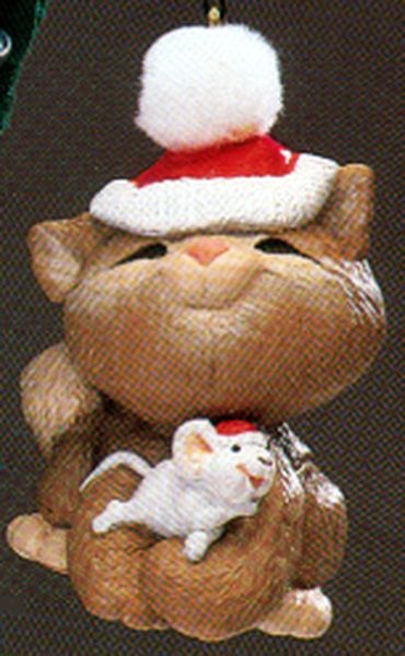 Aunt Krismas 'Christmas Cuddle' ornament by Hallmark. Year: 1987 - N/A series #0. 'No Box' condition.