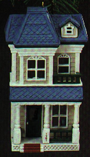 Aunt Krismas 'House on Main Street' ornament by Donna Lee. Year: 1987 - Nostalgic Houses & Shops series #4. 'Mint In Box' condition.
