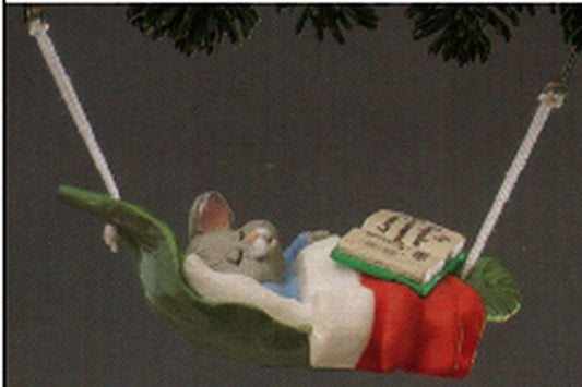 Aunt Krismas 'Collect A Dream' ornament by Sharon Pike. Year: 1989 - N/A series #0. 'No Box' condition.