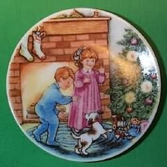 Aunt Krismas 'Morning of Wonder' ornament by LaDene Votruba. Year: 1989 - Collector's Plate series #3. 'Mint In Box' condition.