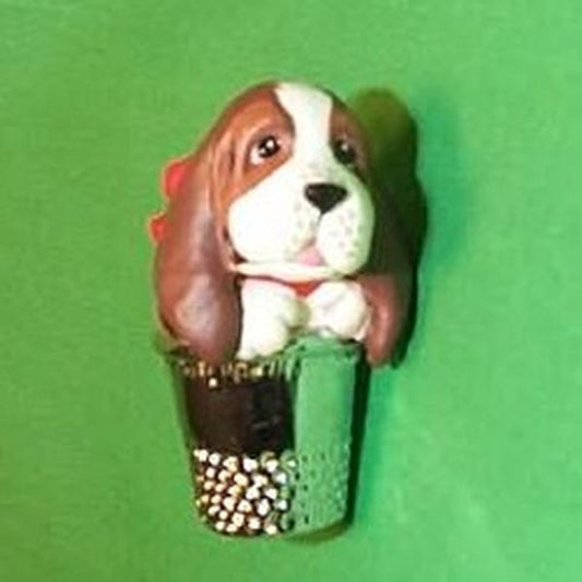 Aunt Krismas 'Thimble Puppy' ornament by Anita Marra Rogers. Year: 1989 - Thimble series #12. 'Mint In Box' condition.