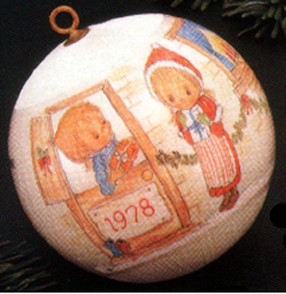 Aunt Krismas 'Christmas Spirit' ornament by Hallmark. Year: 1978 - Betsey Clark series #6. 'No Box' condition.