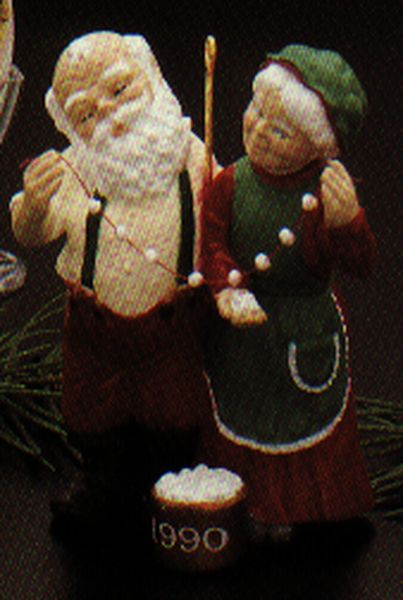 Aunt Krismas 'Popcorn Party' ornament by Duane Unruh. Year: 1990 - Mr. and Mrs. Claus series #5. 'Mint In Box' condition.
