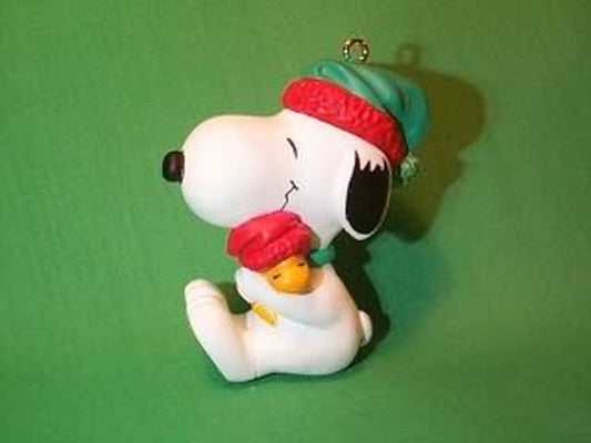 Aunt Krismas 'Snoopy and Woodstock (Hug)' ornament by Dill Rhodus. Year: 1990 - Snoopy and Woodstock  series #0. 'Mint In Box' condition.