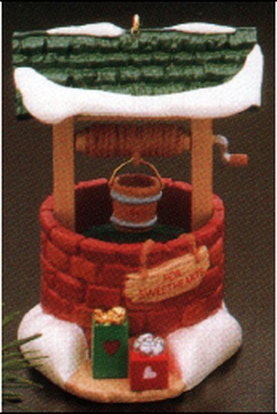 Aunt Krismas 'Sweetheart' ornament by Dill Rhodus. Year: 1990 - N/A series #0. 'No Box' condition.