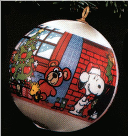 Aunt Krismas 'Peanuts' ornament by Hallmark. Year: 1978 - Peanuts Ball  series #0. 'No Box' condition.