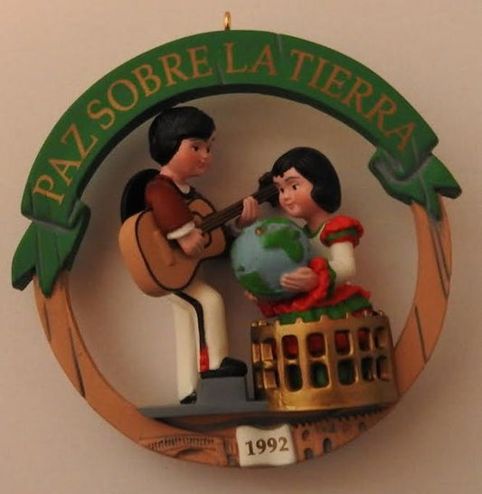 Aunt Krismas 'Spain' ornament by Linda Sickman. Year: 1992 - Peace on Earth series #2. 'Mint In Box' condition.