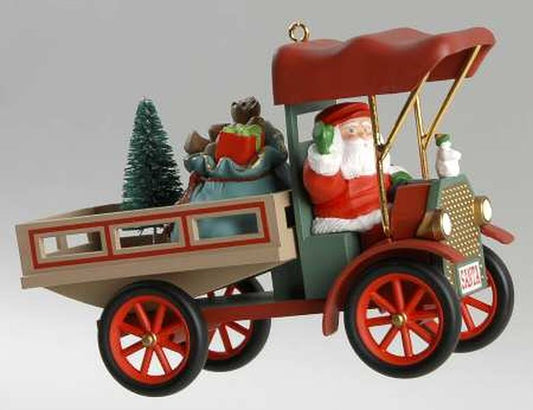Aunt Krismas 'Happy Haul-idays' ornament by Linda Sickman. Year: 1993 - Here Comes Santa series #15. 'Mint In Box' condition.