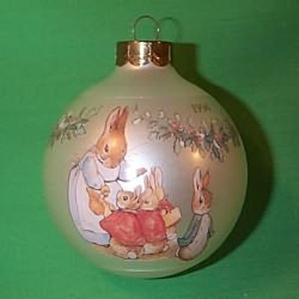 Aunt Krismas 'The Tale of Peter Rabbit' ornament by Beatrix Potter. Year: 1994 - N/A series #0. 'Mint In Box' condition.