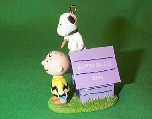 Aunt Krismas 'Peanuts' ornament by Duane Unruh. Year: 1994 - Peanuts Characters  series #0. 'Mint In Box' condition.