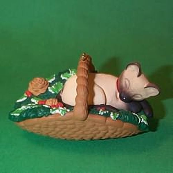 Aunt Krismas 'Cat in a Basket' ornament by Dill Rhodus. Year: 1996 - Cat Naps series #3. 'Mint In Box' condition.