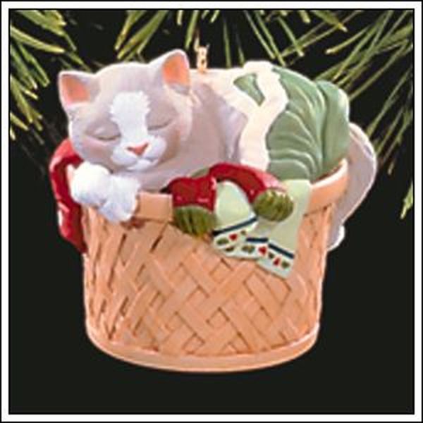 Aunt Krismas 'Cat in a Hamper' ornament by Katrina Bricker. Year: 1998 - Cat Naps series #5. 'Mint In Box' condition.