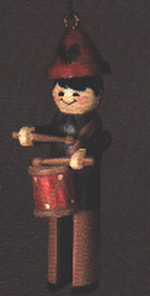 Aunt Krismas 'Clothespin Drummer Boy' ornament by Hallmark. Year: 1981 - N/A series #0. 'Mint In Box' condition.