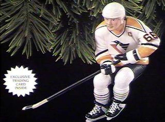 Aunt Krismas 'Mario Lemieux' ornament by John (Collin) Francis . Year: 1998 - Hockey Greats series #2. 'Mint In Box' condition.