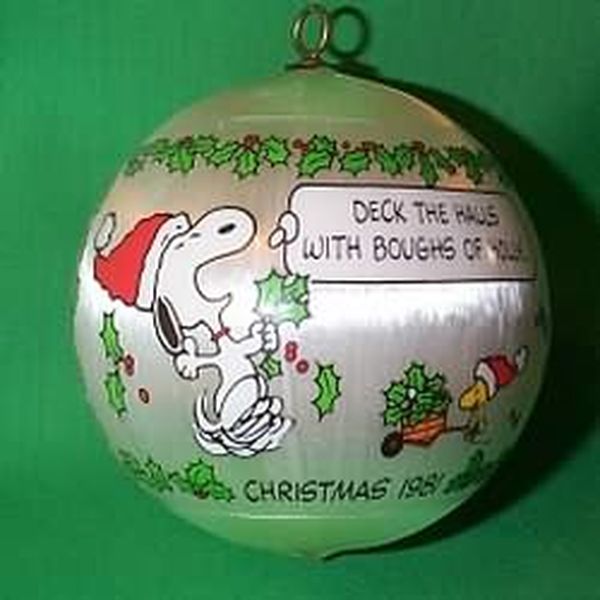Aunt Krismas 'Peanuts' ornament by Hallmark. Year: 1981 - Peanuts Ball  series #0. 'No Box' condition.